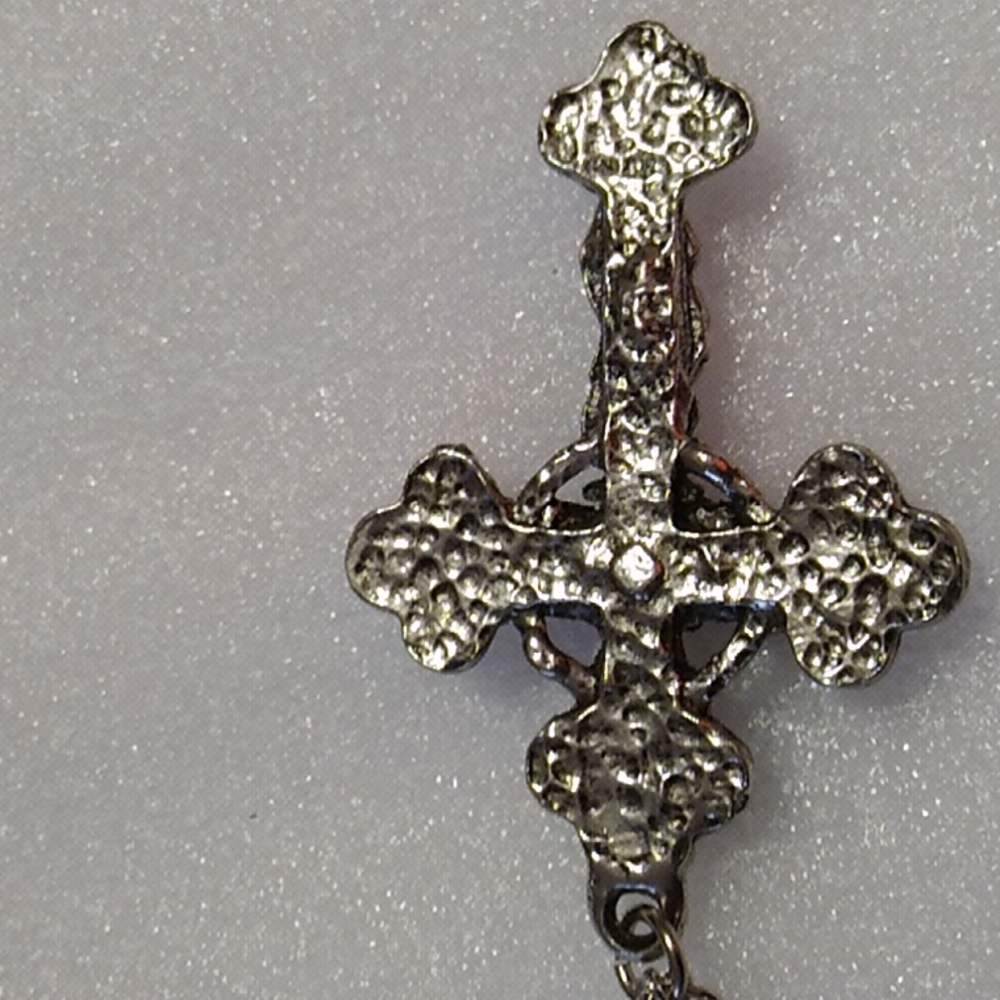 New Red Stone Cross - Picture 5 of 7